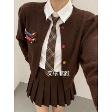 批发2025冬季韩系小马排扣毛衣长袖<b class='q'>衬衫</b>搭配领结➕百褶裙三件套