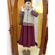 批发小个子女生<b class='q'>森女</b>系娃娃领甜美减龄穿搭格子<b class='q'>衬衫</b>马甲半裙三件套装