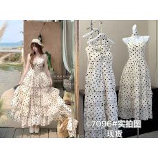 批发SISI JIANG“罗马假日”法式度假温柔<b class='q'>波点</b>收腰显瘦时尚吊带<b class='q'>连衣裙</b>