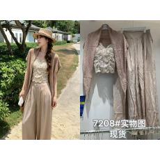 批发韩系温柔风套装<b class='q'>女</b>春季2026新款防晒针织开衫<b class='q'>吊带</b><b class='q'>背心</b><b class='q'>半</b>身裙三件套