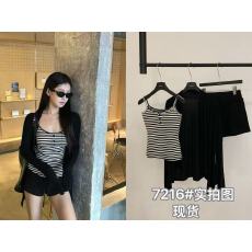 批发七颗虾滑开衫<b class='q'>外套</b>2026春季搭配一整套女装条纹吊带背心巨好看<b class='q'>上衣</b>