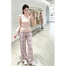 批发新款韩版时尚修身小马刺绣针织撞色上衣+松紧腰格子休闲裤套装