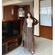批发<b class='q'>蕾丝</b>拼接纯欲吊带背心毛衣针织外套女冬季套装网纱裙半身裙三件套