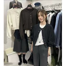 2026秋季新款韩版时尚圆领棒球服外套女短款小个子单排扣夹克开衫