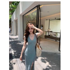 批发高质感坑条<b class='q'>新款</b>2026夏季纯色气质V领短袖开叉森系时尚针织连衣裙