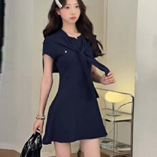 批发圆领刺绣短袖<b class='q'>连衣裙</b>+外搭披肩女2026夏季新款韩系学院风减龄短裙