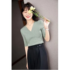 批发女装2026年夏季新款V领<b class='q'>针织衫</b><b class='q'>薄款</b>短袖t恤上衣内搭外穿打底衫