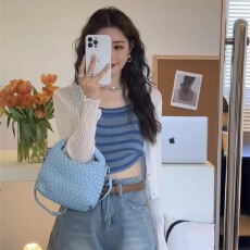 批发夏季新款法式小个子精致条纹吊带背心搭配长袖针织防晒开衫两件套