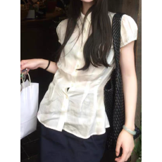 批发复古微透泡泡袖天丝亚麻混纺收腰工字褶下摆贝壳纽扣衬衫