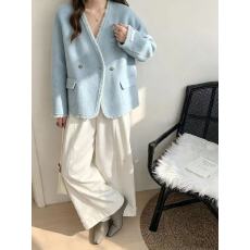 批发佳纷2026冬季新款<b class='q'>时尚</b>V领羊毛双面呢外套女百搭通勤短款保暖大衣