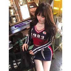 批发已出货美式啦啦队复古辣妹V领印花运动休闲<b class='q'>上衣</b>包臀短裙两件套