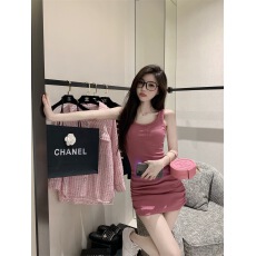 批发针织吊带背心<b class='q'>连衣裙</b>女夏季辣妹方领短裙纯欲修身收腰性感包臀裙子