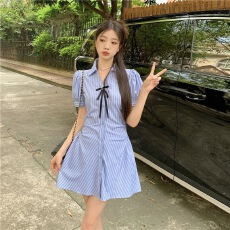 批发小香风条纹蓝色<b class='q'>连衣裙</b>女夏季小个子收腰显瘦短裙polo领<b class='q'>衬衫</b>裙套装