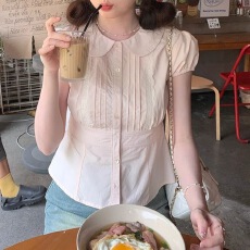 批发韩系温柔风粉色娃娃领收腰短袖衬衫女夏季设计感减龄蕾丝花边衬衣