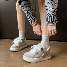 批发2025冬季加绒小白鞋新款<b class='q'>韩版</b>ins女学生保暖增高运动板鞋街拍<b class='q'>女鞋</b>
