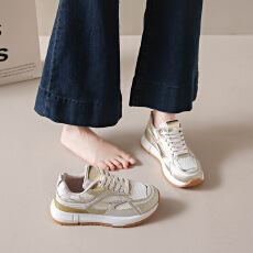 2026小白鞋女早秋新款韩版ins女学生休闲运动百搭板鞋街拍