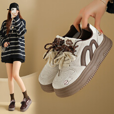 批发2026小白鞋女春秋新款韩版ins女学生<b class='q'>休闲</b>运动百搭板鞋街拍