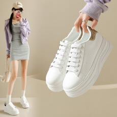 批发2026小白鞋女<b class='q'>秋</b>季新款韩版ins女学生休闲运动百搭板鞋街拍