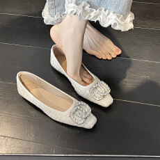 2026春夏新款水钻浅口平底单鞋气质法式名媛宴会鞋大码女鞋41—43