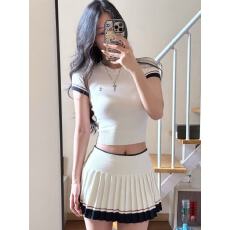 批发套装女<b class='q'>夏</b>季修身针织短袖上衣女高腰条纹百褶裙巨好看<b class='q'>夏</b>装一整套