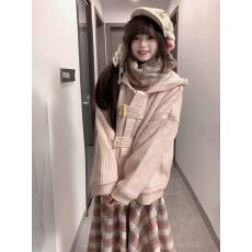 批发小个子韩系穿搭一整套春季牛角扣连帽开衫外套格纹半身裙子两件套