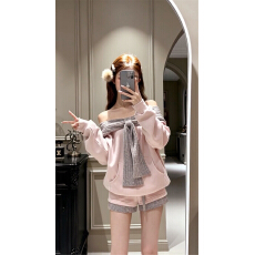 批发一字肩蝴蝶结粉色<b class='q'>连衣</b>裙子女秋冬季韩系卫衣短裤两件套<b class='q'>装</b>2026新款