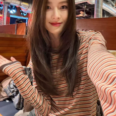 批发原版条纹纯棉质量春夏韩系设计感百搭圆领撞色条纹长袖<b class='q'>打底</b><b class='q'>上衣</b>潮