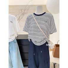 批发特<b class='q'>大码</b>300斤韩系卡通腊肠狗宽松条纹短袖t恤女夏舒适棉休闲上衣潮