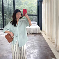 批发法式薄荷绿V领<b class='q'>长袖</b>衬衫女士2026早春新款宽松慵懒风开衫衬衣上衣