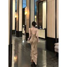 批发灰尘邓邓 宴会连衣裙女2025秋季礼服裙斜肩长裙性感露背生日裙子