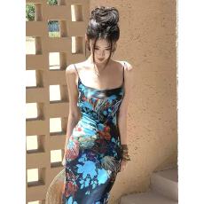 批发度假风收腰包臂<b class='q'>连衣裙</b>女2026年夏季新款复古印花开叉露背吊带裙子