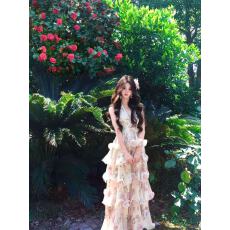 批发法式绝美碎花<b class='q'>雪纺</b>挂脖连衣裙女春夏季海边度假收腰生日蛋糕<b class='q'>长裙</b>子