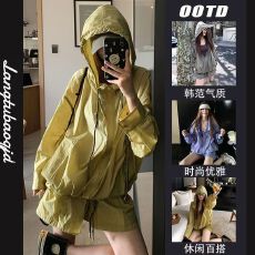 批发高级感防晒运动套装女夏秋时髦炸街轻薄长袖外套短裤登山服两件套