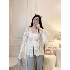 批发法式钩花镂空蕾丝秋季<b class='q'>衬衫</b>新款秋冬高级宽松长袖休闲显瘦打底上衣