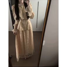 批发秋季高级感法式<b class='q'>名媛</b>风蕾丝<b class='q'>套装</b>荷叶边宫廷风上衣+气质显瘦半身裙