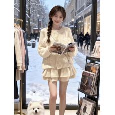 批发独特超好看蓬蓬半身短裙<b class='q'>女</b>秋季圆领花朵单排扣针织<b class='q'>开衫</b>上衣两件套