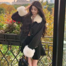 批发高级感复古显瘦皮毛一体夹克外套女秋冬季<b class='q'>新款</b>高腰显瘦百褶裙套装