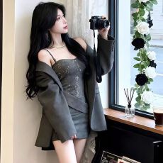 批发性感辣妹风重工珠片吊带连衣裙西装外套女秋冬季新款包臀裙两件套