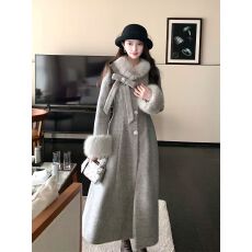 雾灰雪山 气质毛领收腰钻扣大衣雾灰色气质淑女长款毛呢外套