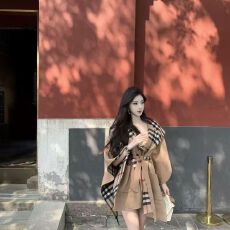 批发秋<b class='q'>冬</b>新款披肩印花格子外套气质百搭开衫上衣夹克连帽呢料外套女