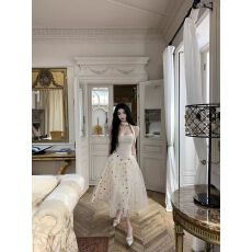 批发法式气质优雅温柔<b class='q'>小香</b>风短款外套修身粗纺吊带波点纱裙半身裙<b class='q'>套装</b>