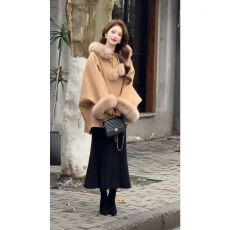 批发秋冬款气质甜美千金高级感名媛风宽松加厚外套减龄大衣斗篷小个子