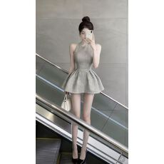 批发千金御姐性感挂脖露背无袖收腰<b class='q'>修身</b>气质蓬蓬连衣短裙时尚减龄礼服