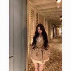 批发秋<b class='q'>冬</b>季新款法式小香风卡其色风衣小个子收腰绑带拼接名媛蕾丝外套