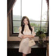 批发富家千金风套装女缎面衬衫上衣女百搭高腰半身裙穿搭时尚<b class='q'>两件套</b>