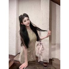 批发小众轻奢绝美富家千金度假风A字裙<b class='q'>新款</b>高级名媛气质无袖连衣裙<b class='q'>女</b>