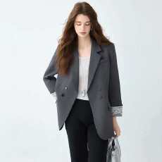 批发休闲灰色西装<b class='q'>外套</b>女2026新款秋季高级感<b class='q'>气质</b>都市通勤女士西服上衣