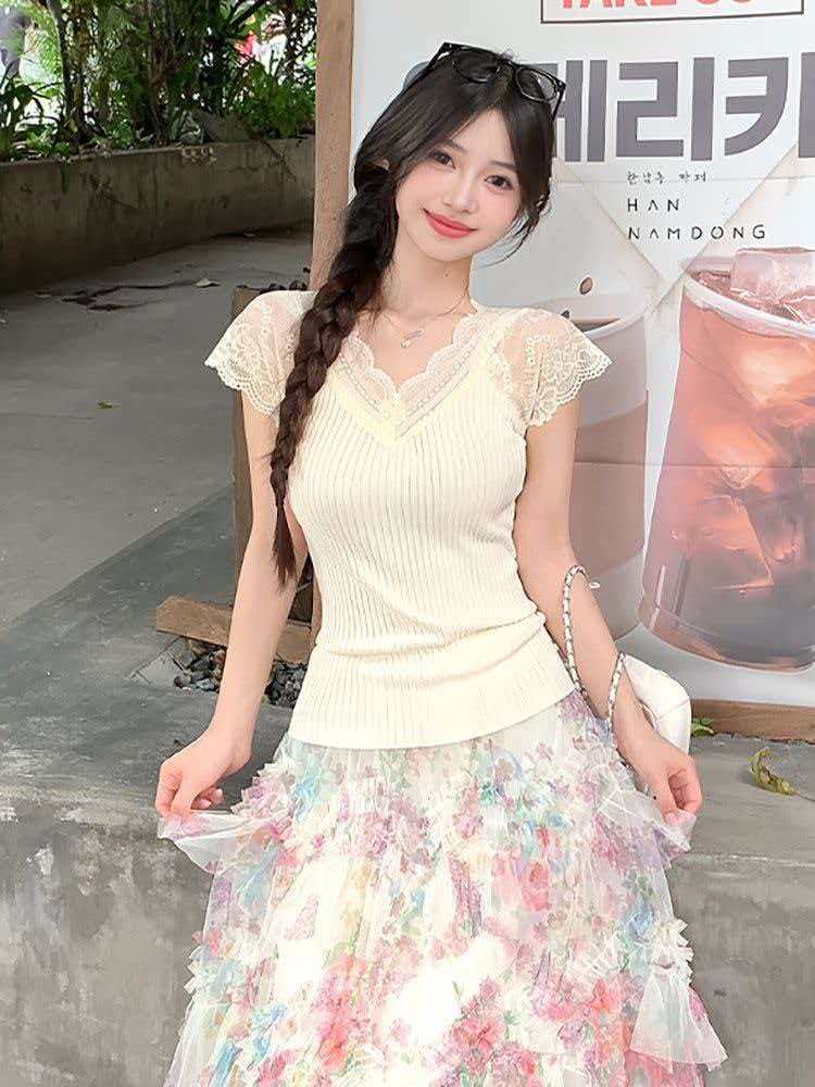 RY8305# 纯欲蕾丝拼接V领针织短袖女春夏季修身显瘦气质上衣时尚气质小衫