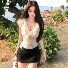 批发法式荷叶边V领波点<b class='q'>雪纺</b><b class='q'>打底衫</b>女夏季新款蕾丝拼接半身裙子两件套