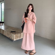 批发百搭宽松慵懒风粉色<b class='q'>上衣</b>半身裙套装女2026夏季简约休闲减龄两件套